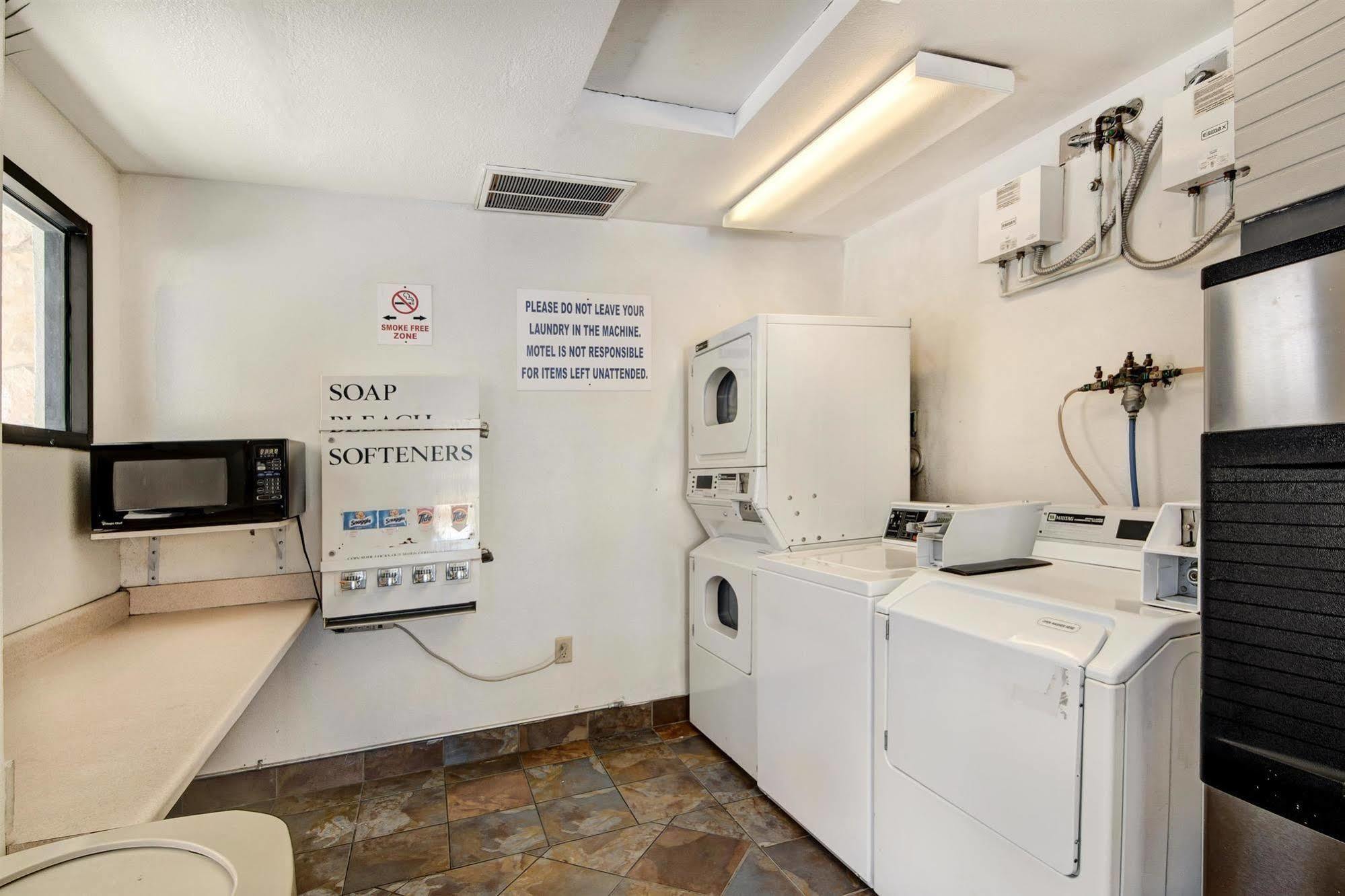 Motel 6-Dallas, Tx - Forest Lane Buitenkant foto
