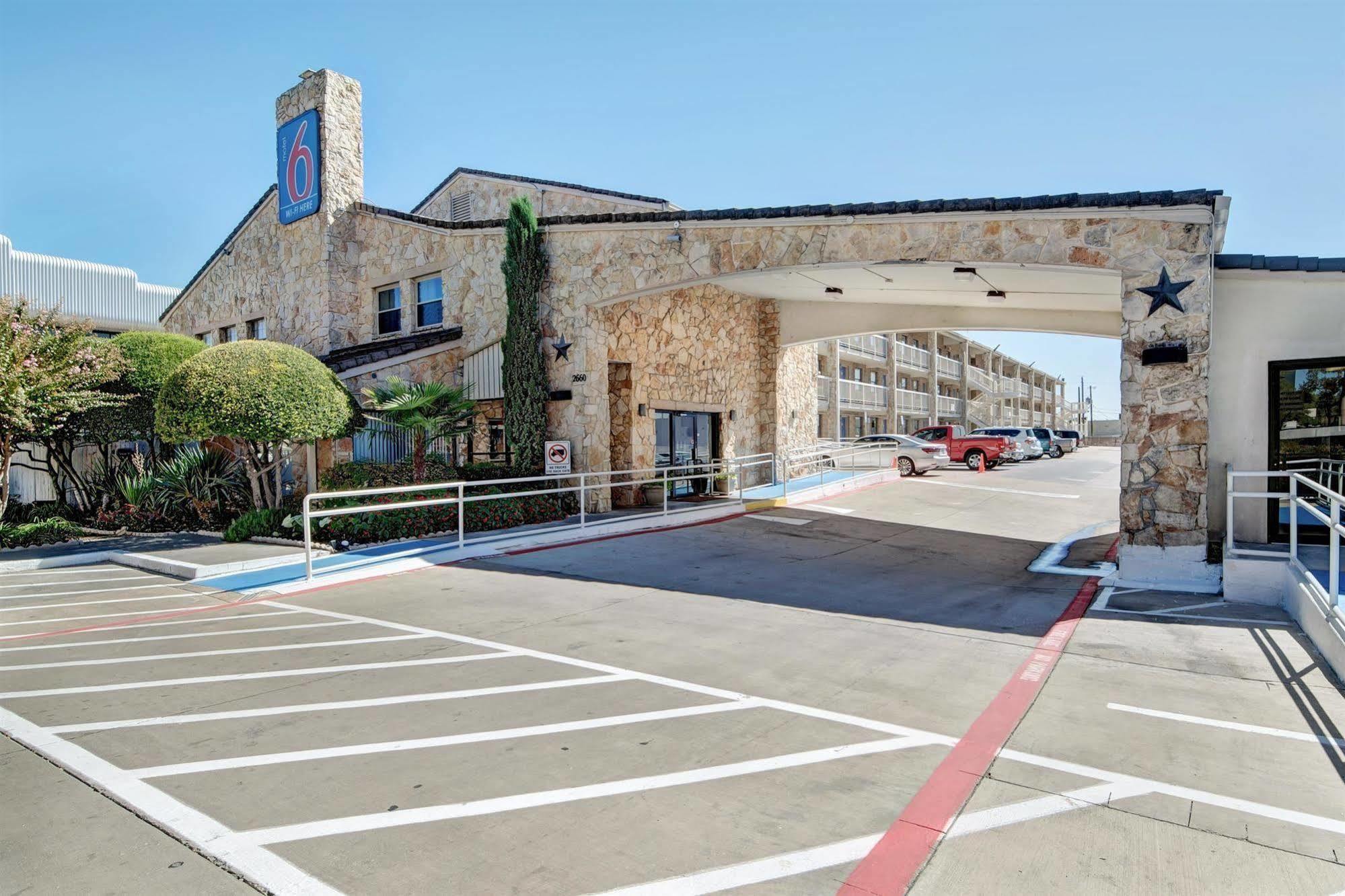 Motel 6-Dallas, Tx - Forest Lane Buitenkant foto